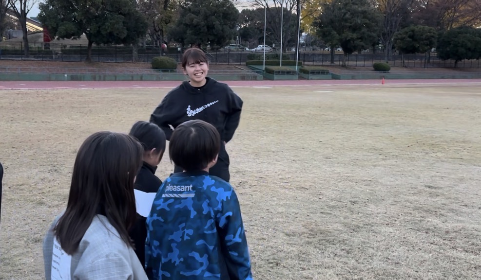 実業団選手と一緒に走る練習風景